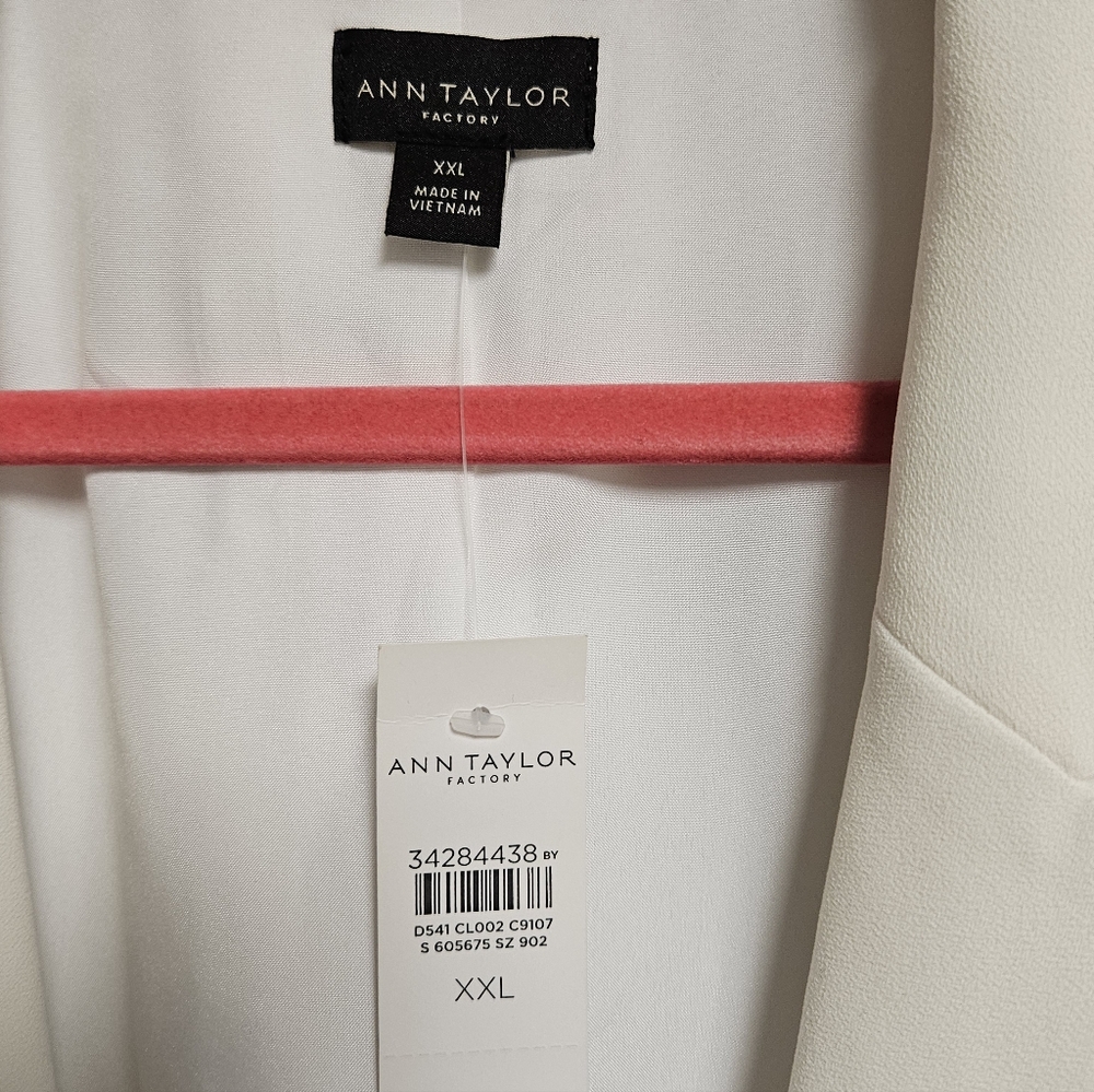 Ann Taylor-NEW with tags, White Woman's Blazer size XXL - Picture 14 of 14
